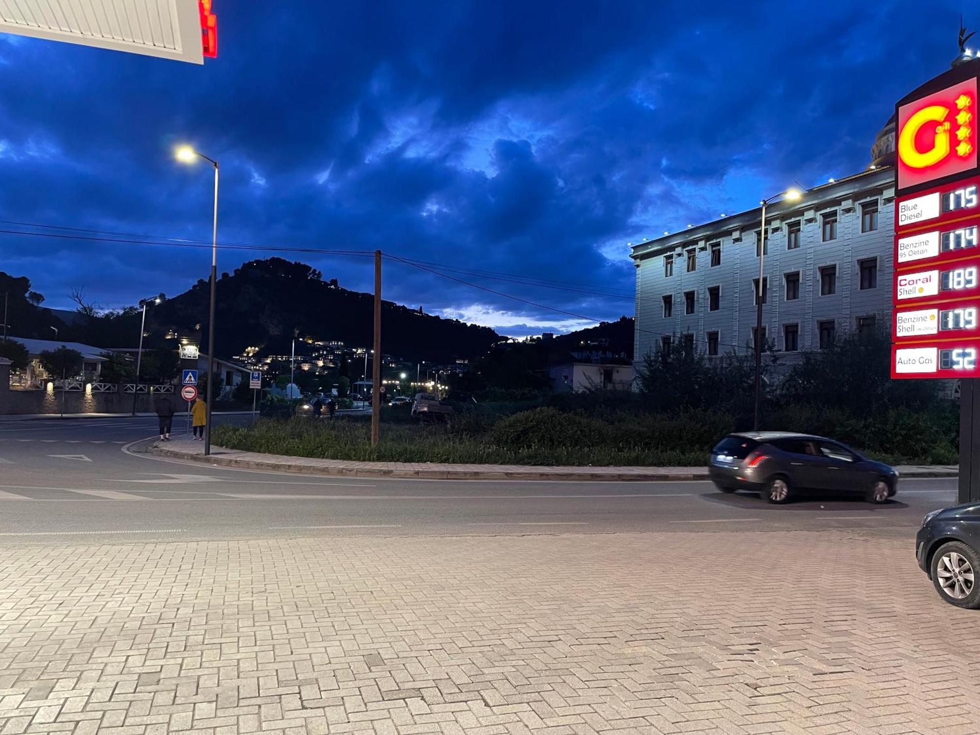 Vila At Berat Exterior foto